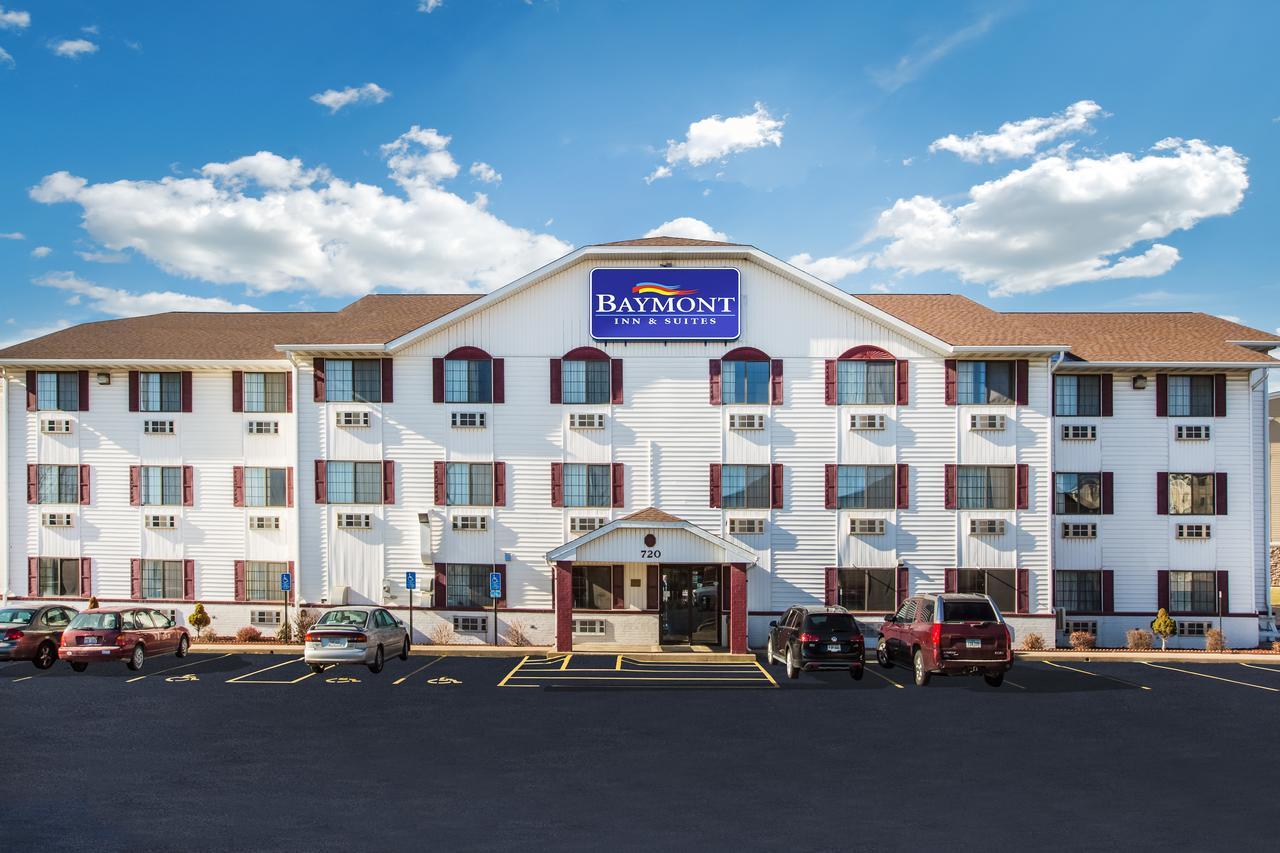 Baymont By Wyndham Cedar Rapids Ξενοδοχείο Εξωτερικό φωτογραφία